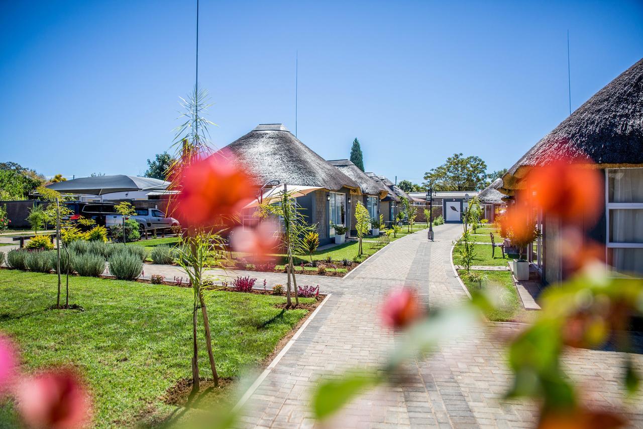 ตชิเบอรี เบด แอนด์ เบรคฟาสต์ Bed & Breakfast Phokeng ภายนอก รูปภาพ