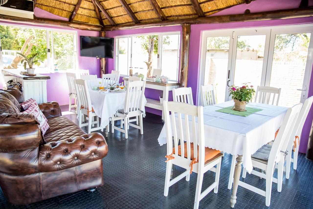 ตชิเบอรี เบด แอนด์ เบรคฟาสต์ Bed & Breakfast Phokeng ภายนอก รูปภาพ